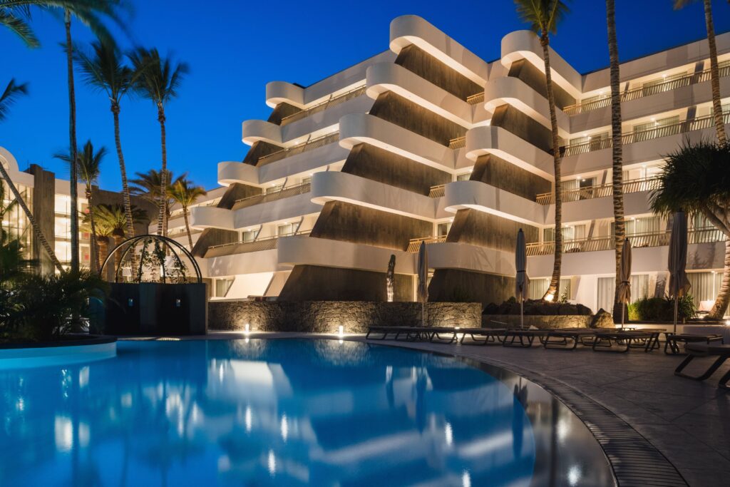 00004_Plus Fariones Suite Hotel